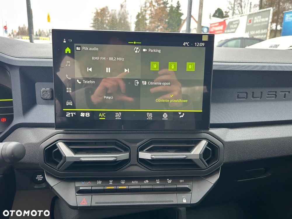 Dacia Duster 1.6 Full Hybrid 140 Journey MMT - 12