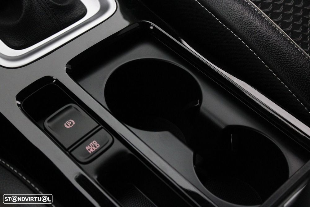 Kia XCeed 1.6 GDi PHEV Drive — fotografia 32