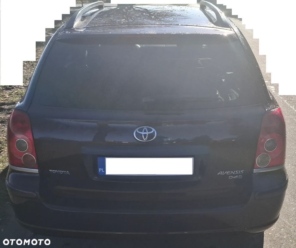 Toyota Avensis - 5