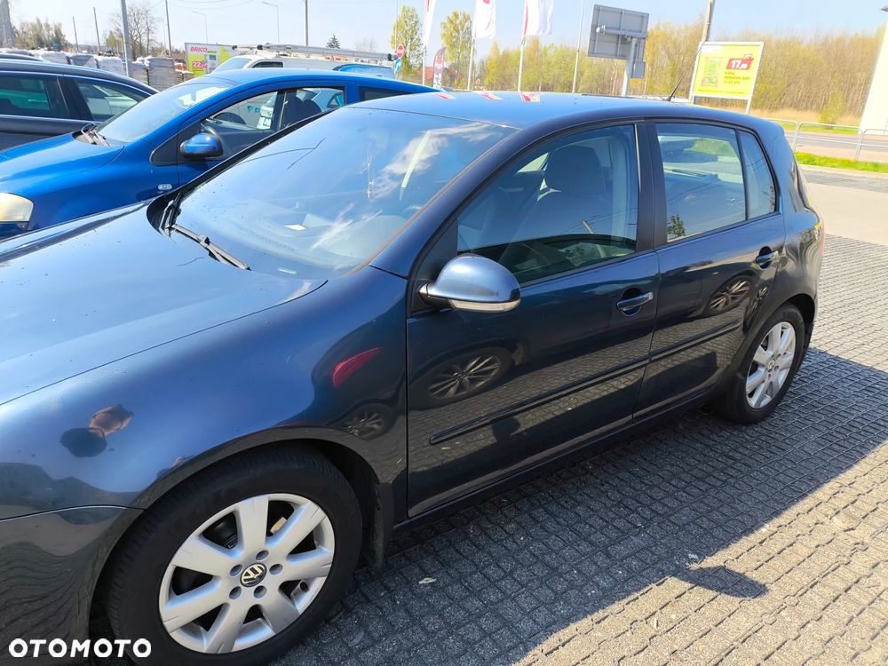 Volkswagen Golf 1.6 FSI Comfortline - 8
