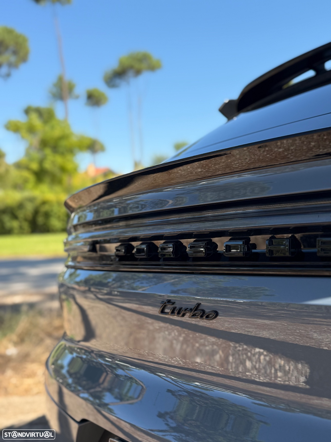 Porsche Cayenne Coupé Turbo E-Hybrid Pacote GT - 10