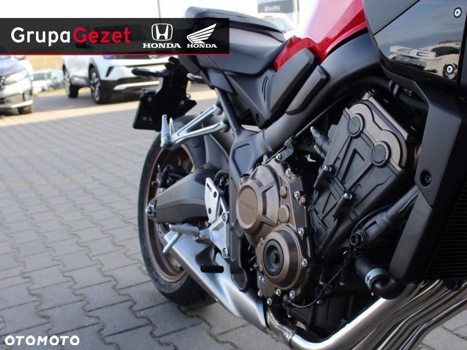 Honda CB - 11