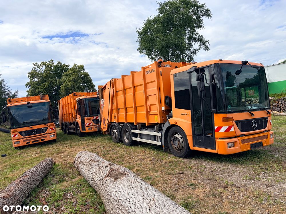Mercedes-Benz ECONIC - 12