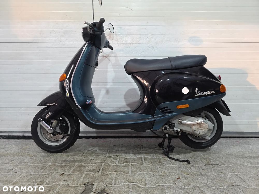 Piaggio Vespa - 1