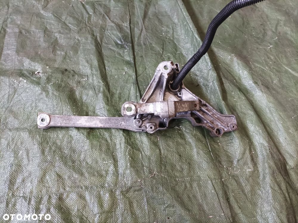 Renault Trafic Vivaro łapa mocowanie wspornik skrzyni biegów 93455374 - 2
