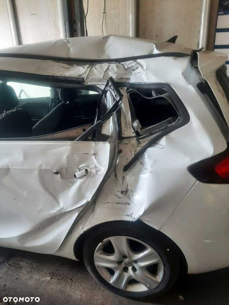 Opel Zafira - 6