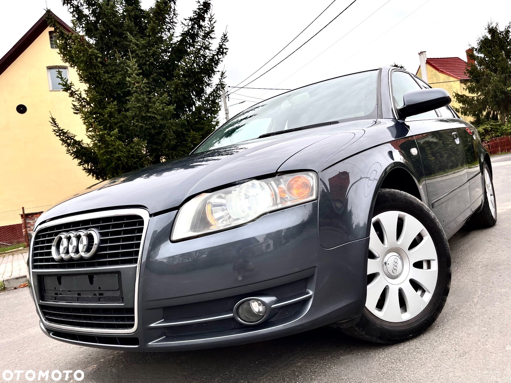 Audi A4 - 1