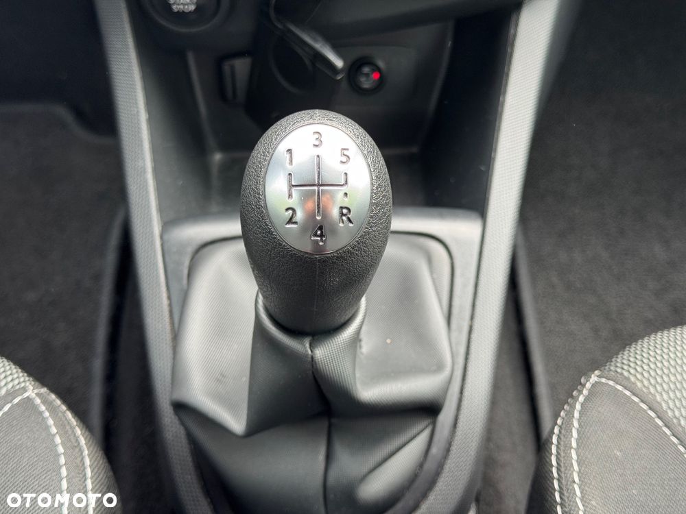 Renault Clio 1.2 16V 75 Limited - 18