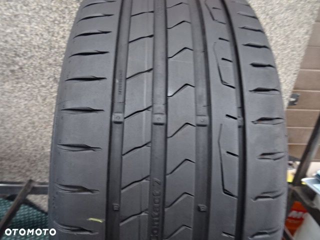 225/40/ZR18 92Y Extra loud Continental Premium Contact 7 - 1