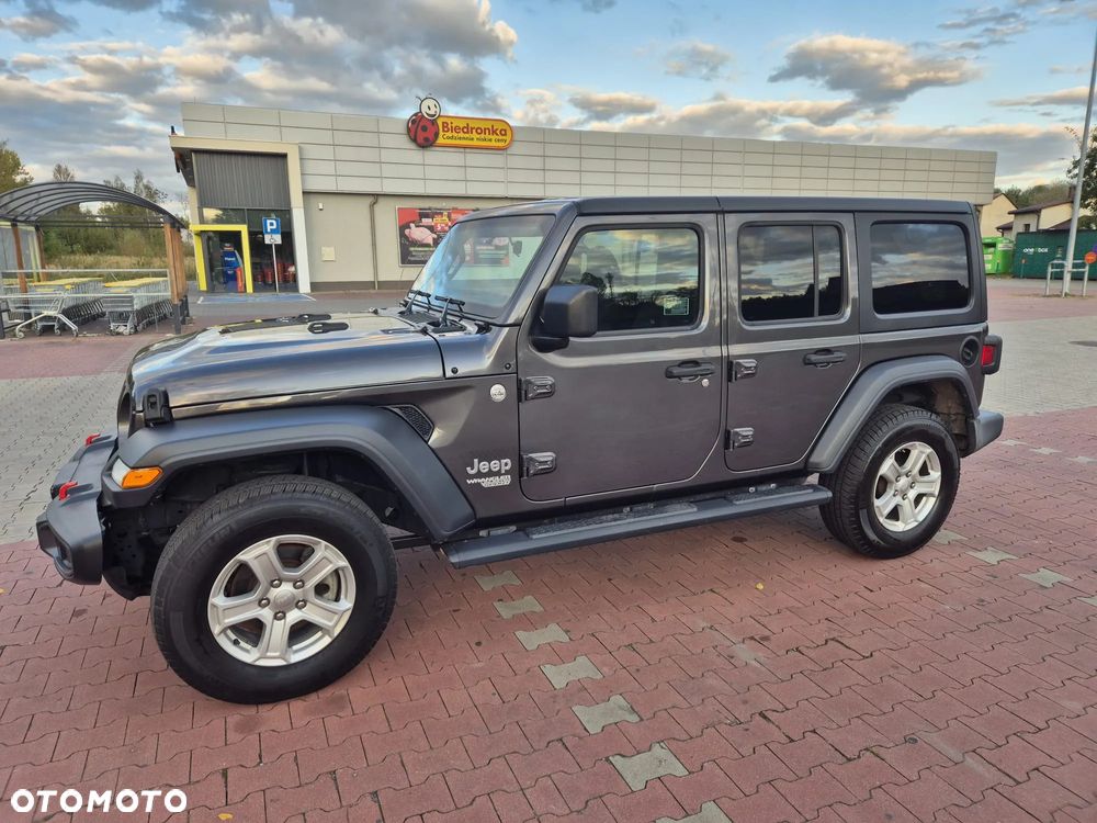 Jeep Wrangler Unlimited 3.6 Automatik X - 2