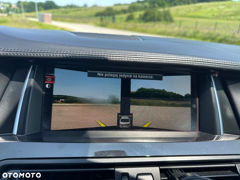 BMW Seria 5 520d Efficient Dynamics - 11