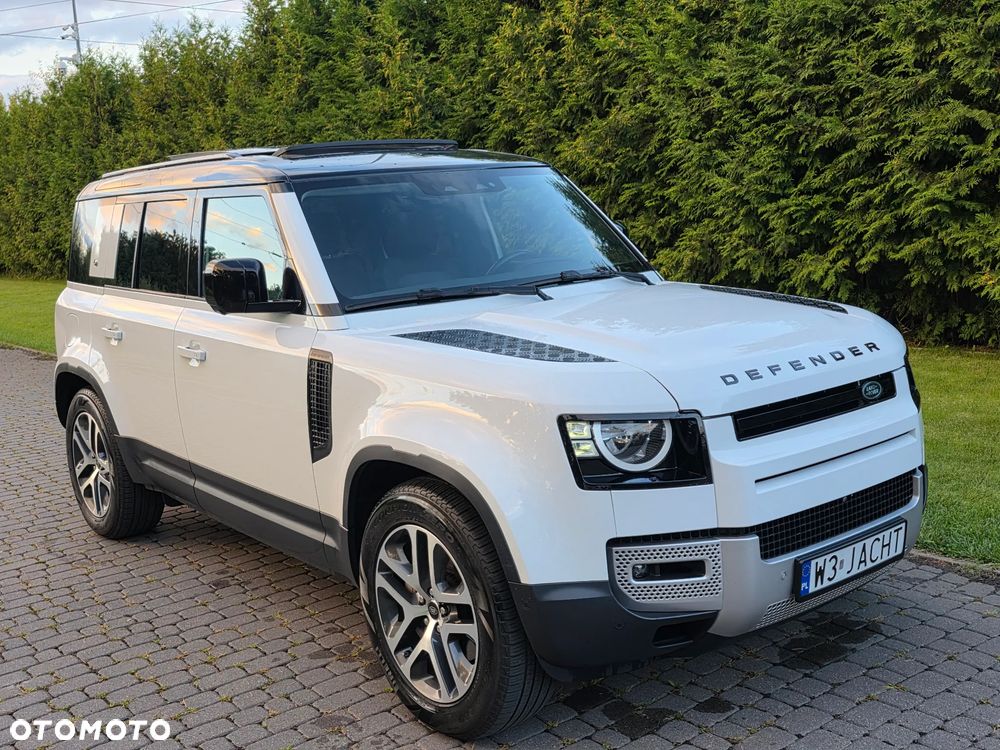 Land Rover Defender - 2