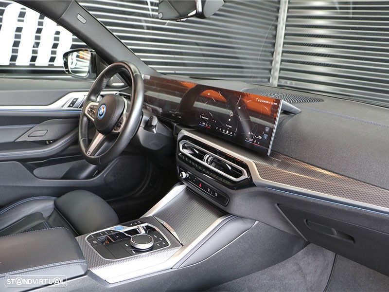 BMW i4 eDrive40 Pack Desportivo M - 11