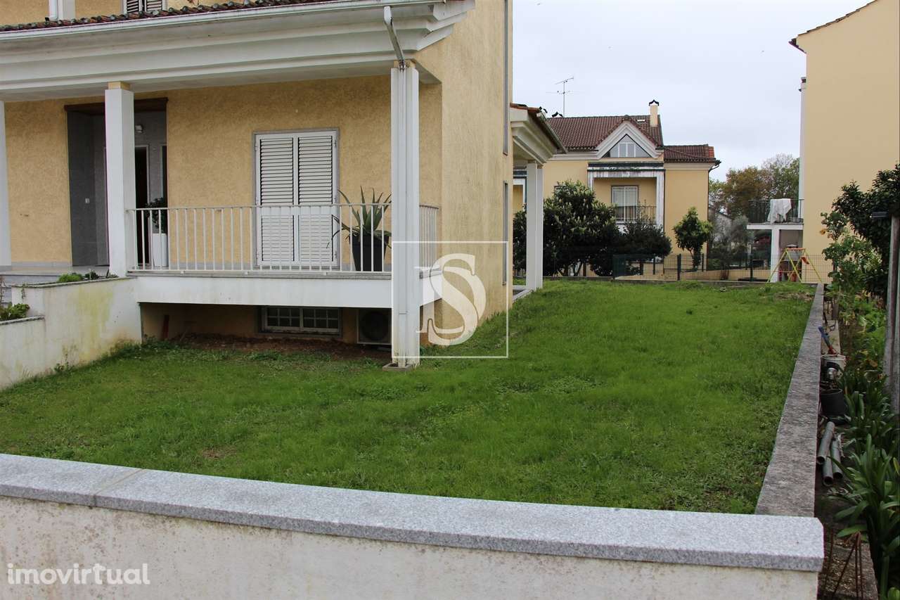 Moradia Isolada T4+1 em Orgens - Grande imagem: 2/28