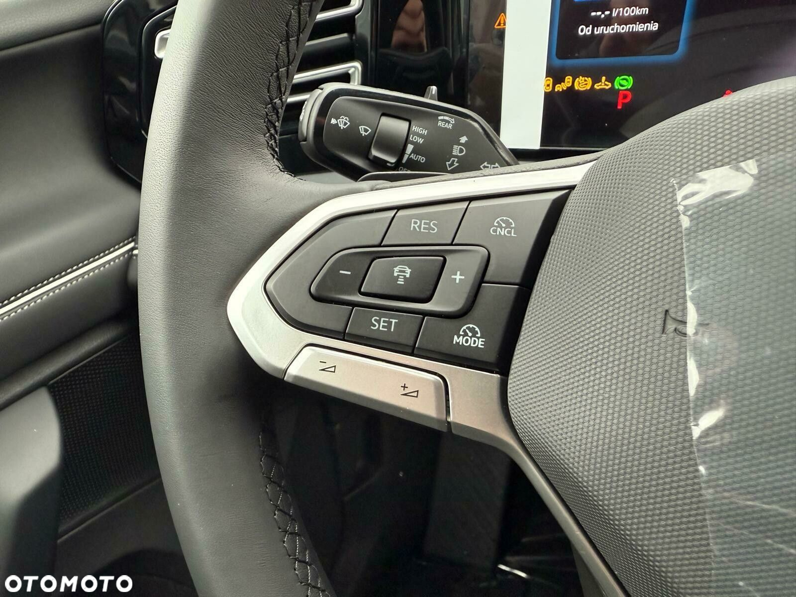 Volkswagen Tiguan - 27