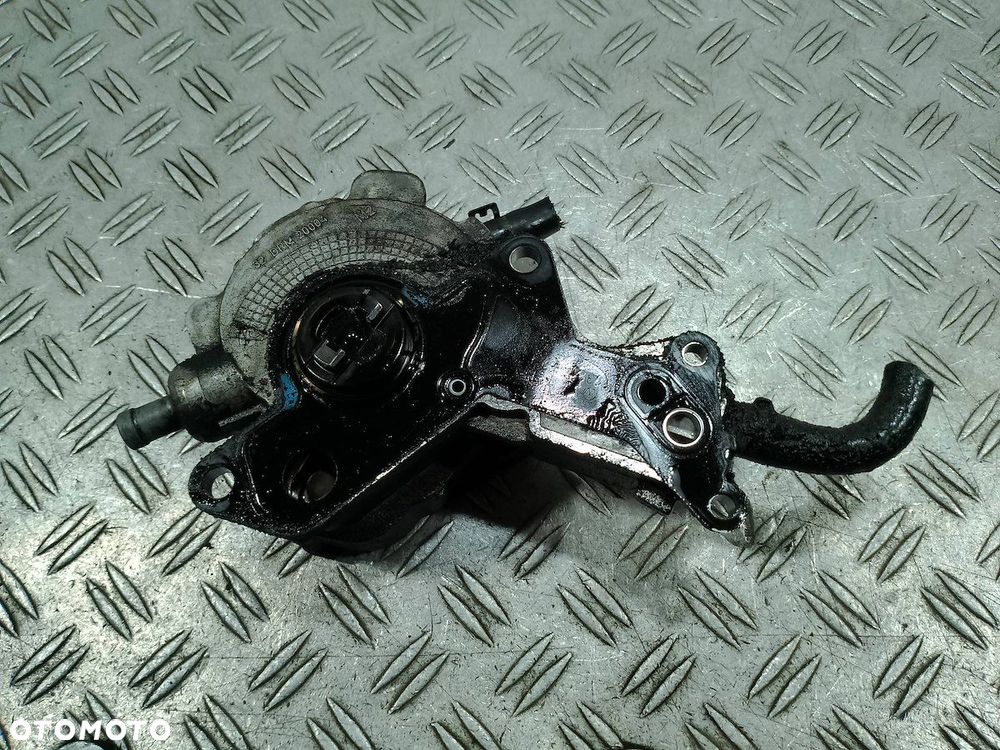 POMPA VACUM VW BORA 20004   DRM 1.9 TDI - 7
