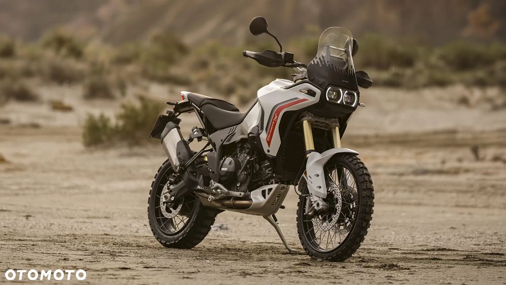 Ducati DesertX - 12