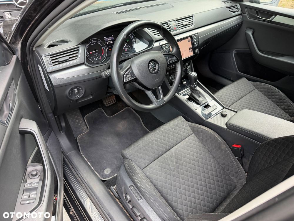Skoda Superb 2.0 TDI 4x4 DSG Premium Edition - 16