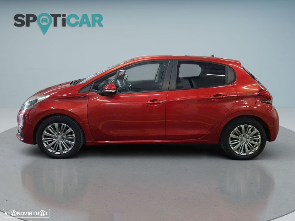 Peugeot 208 1.2 PureTech Signature - 5