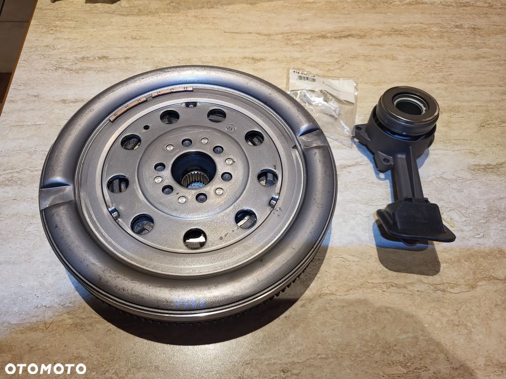 Zestaw sprzęgła z kołem dwum. i łożyskiem hyd. SEAT ALHAMBRA; VW SHARAN 1.8 09.97-03.10 - 1