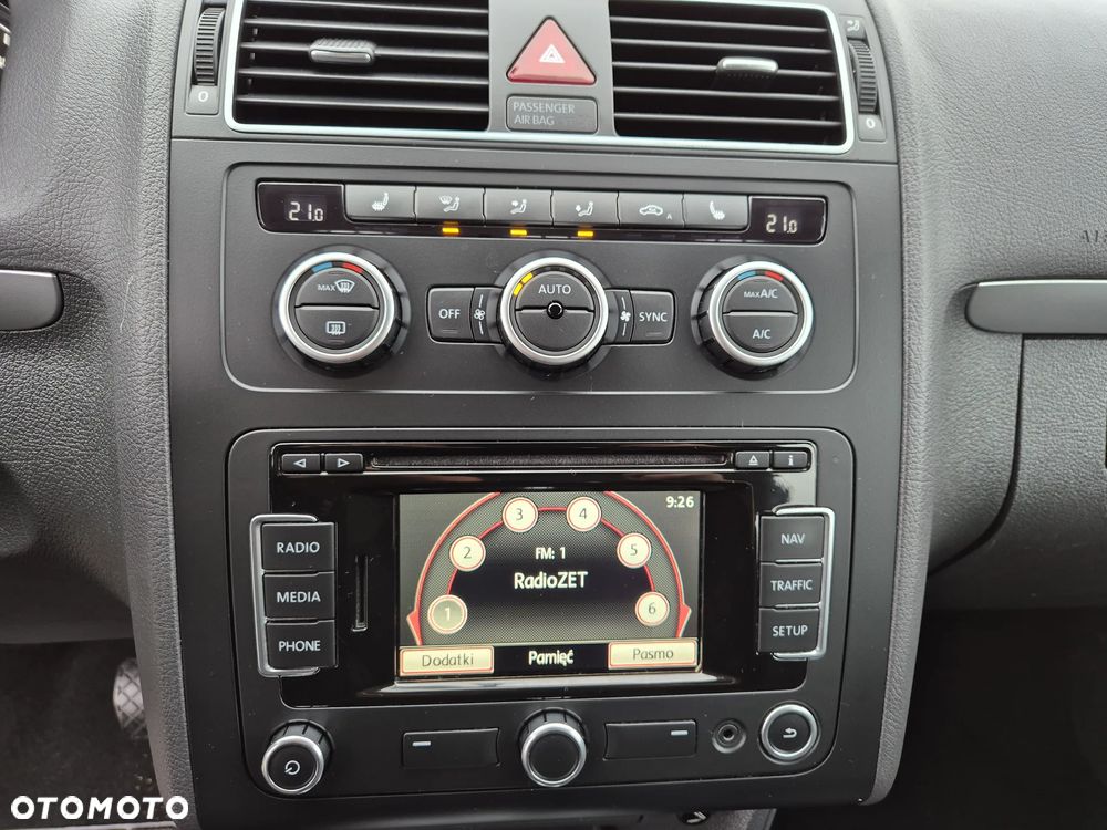 Volkswagen Touran 1.6 TDI DPF BlueMotion Technology DSG Comfortline - 35