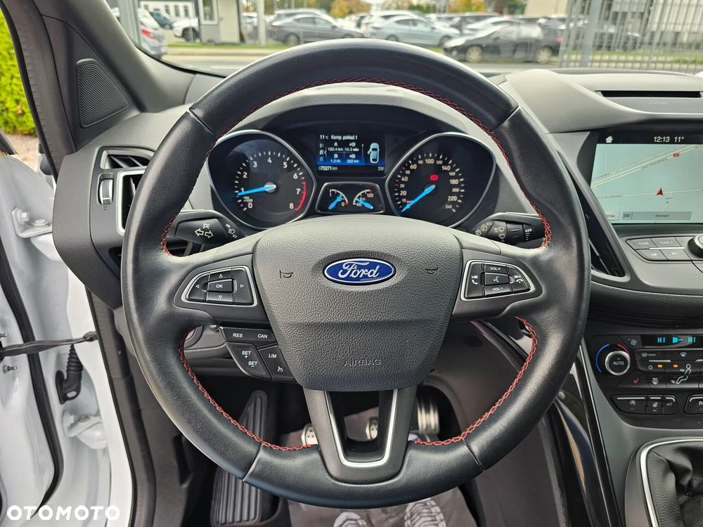 Ford Kuga 1.5 EcoBoost 2x4 ST-Line - 26