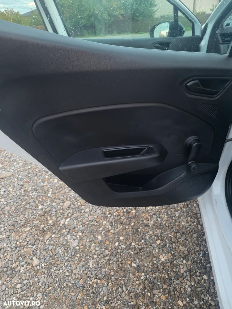 Renault Clio - 16