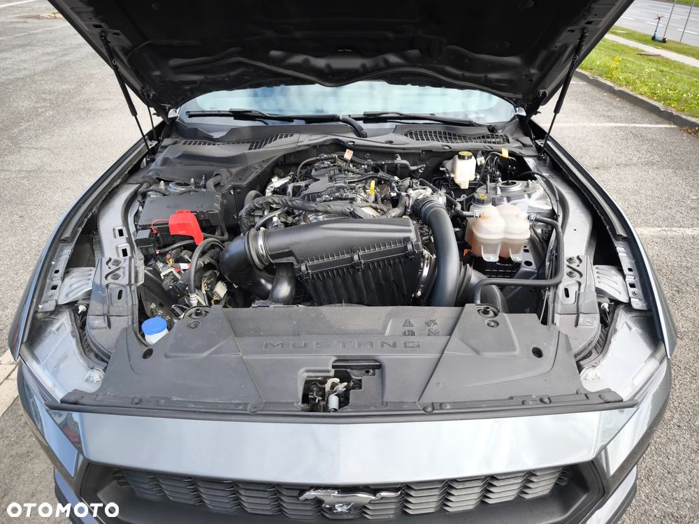 Ford Mustang 2.3 Eco Boost - 38