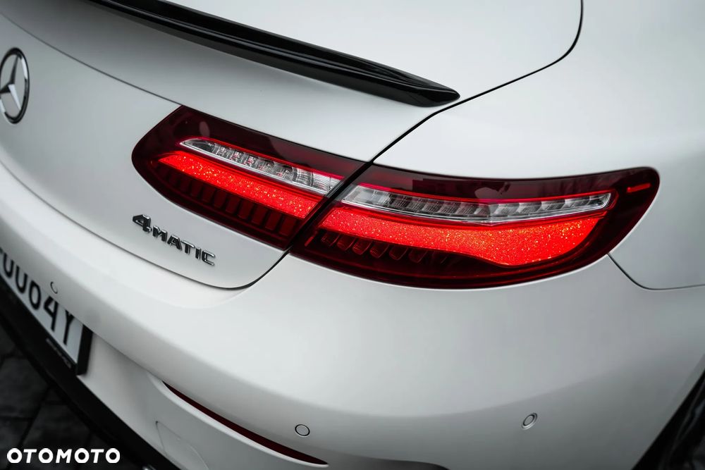 Mercedes-Benz Klasa E 400 4Matic 9G-TRONIC AMG Line - 24