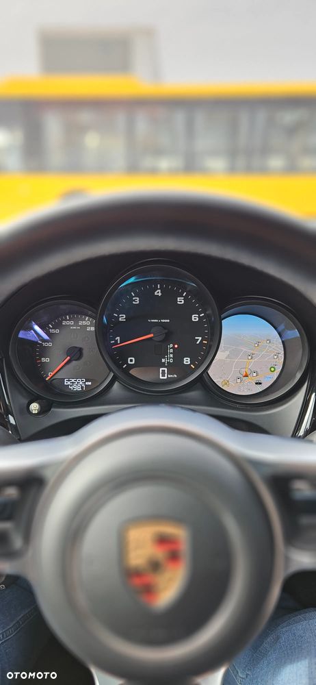 Porsche Macan - 10
