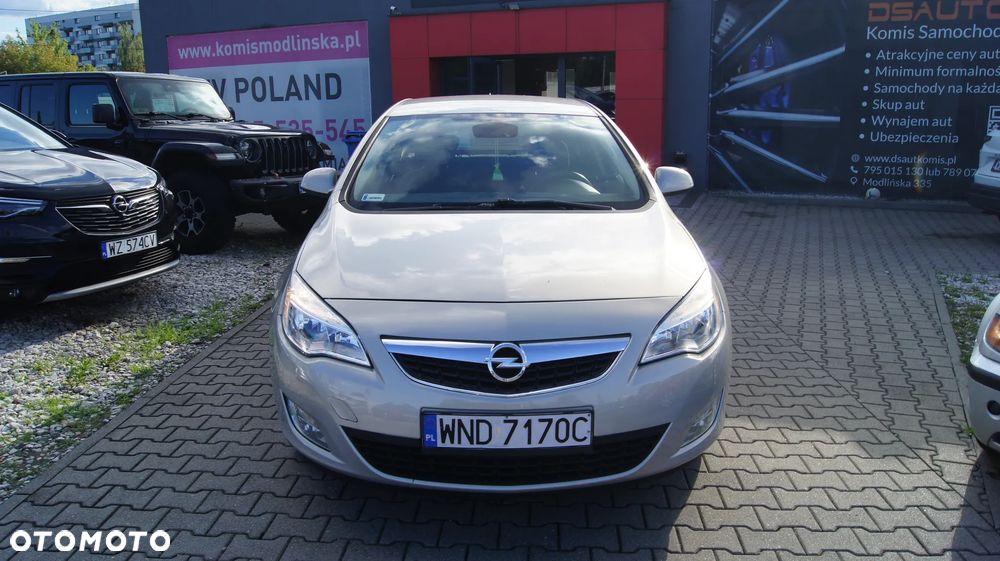 Opel Astra 1.7 CDTI Cosmo - 4