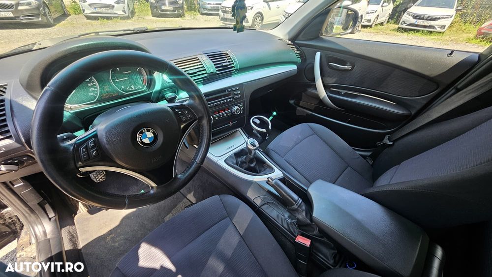 BMW Seria 1 120d DPF - 11