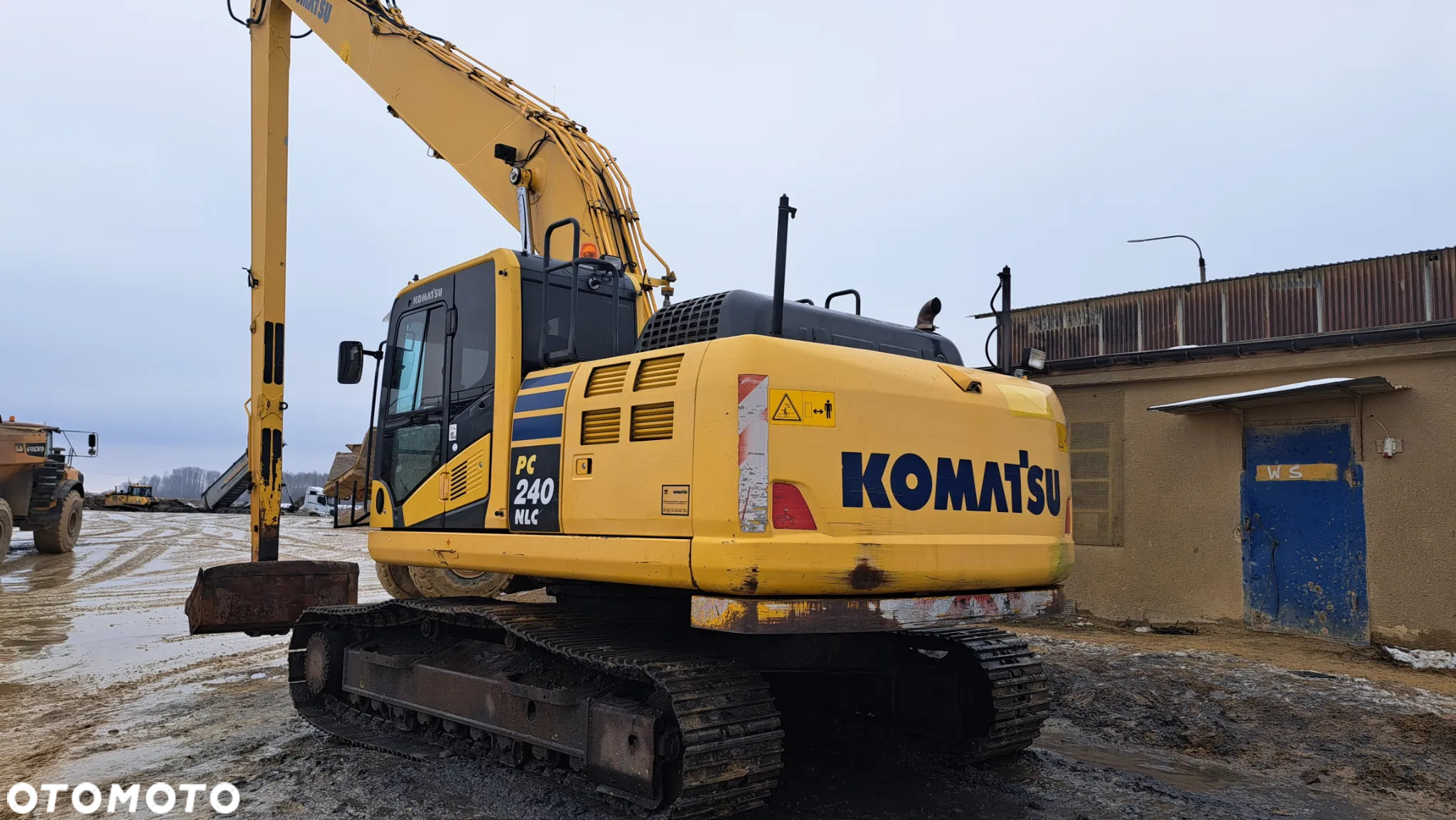 Komatsu PC240 NLC-10SLF - 4