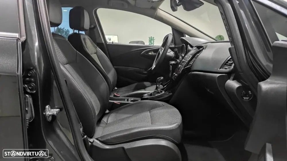 Opel Astra Sports Tourer 1.6 CDTi Executive S/S - 23