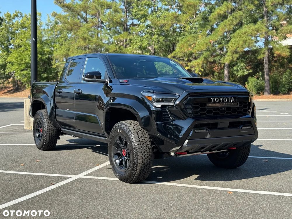 Toyota Tacoma - 2