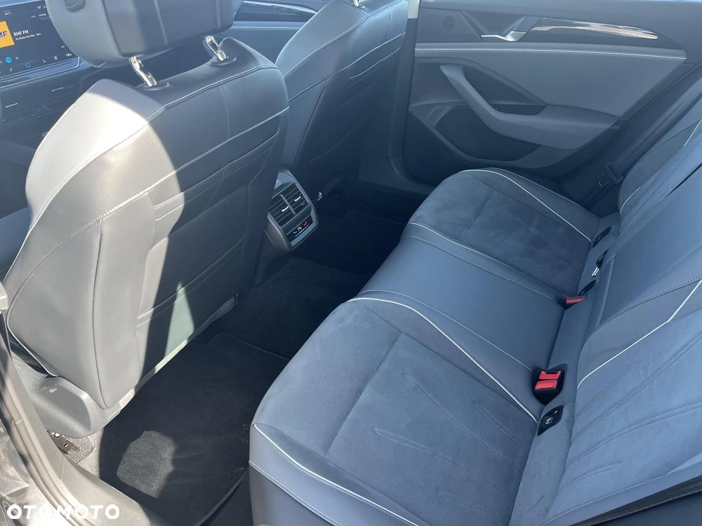 Volkswagen Passat Variant 2.0 TDI SCR Business DSG - 21