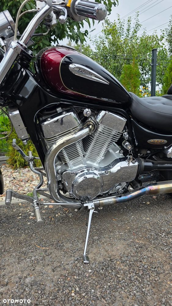 Suzuki Intruder - 14