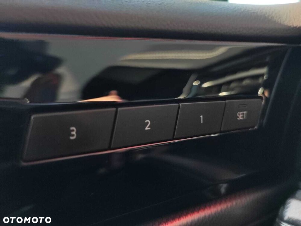 Volkswagen Touareg 3.0 V6 TDI SCR 4Mot R-Line - 28