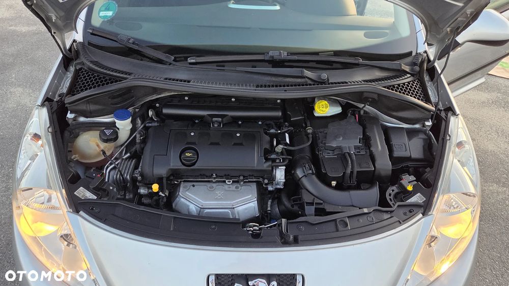 Peugeot 207 95 VTi Urban Style - 30