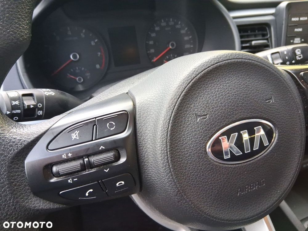 Kia Rio 1.2 M - 22