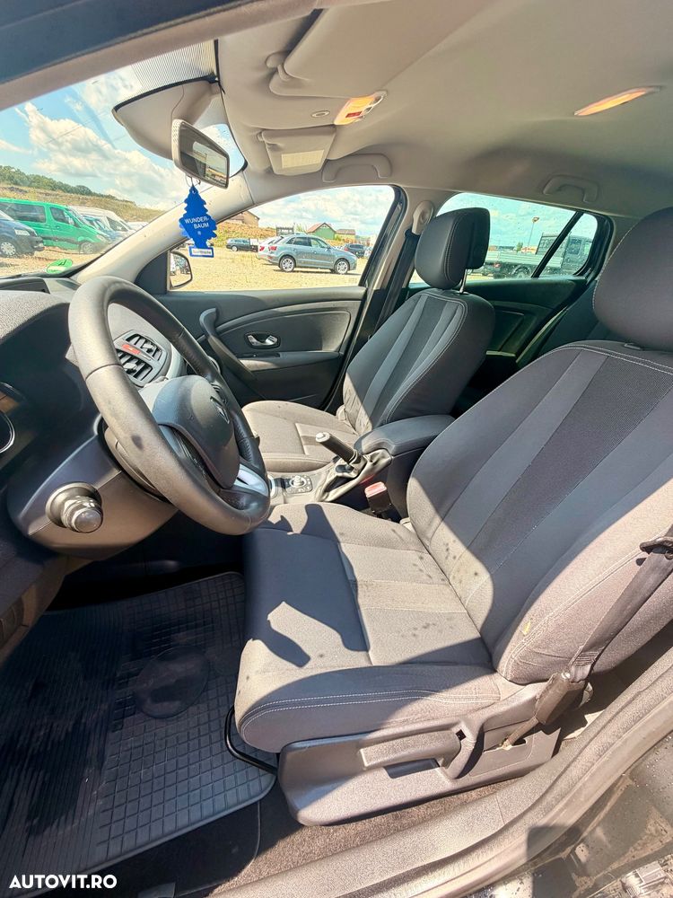 Renault Megane 1.5 dCi Dynamique - 6