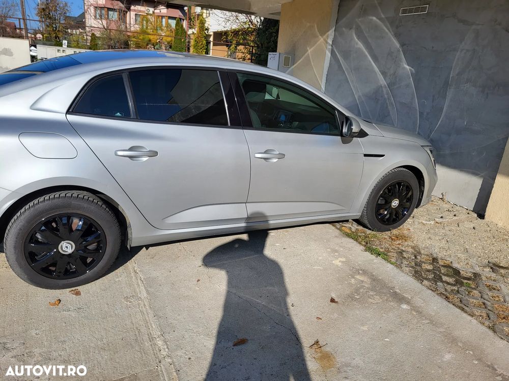 Renault Megane TCe Business - 4