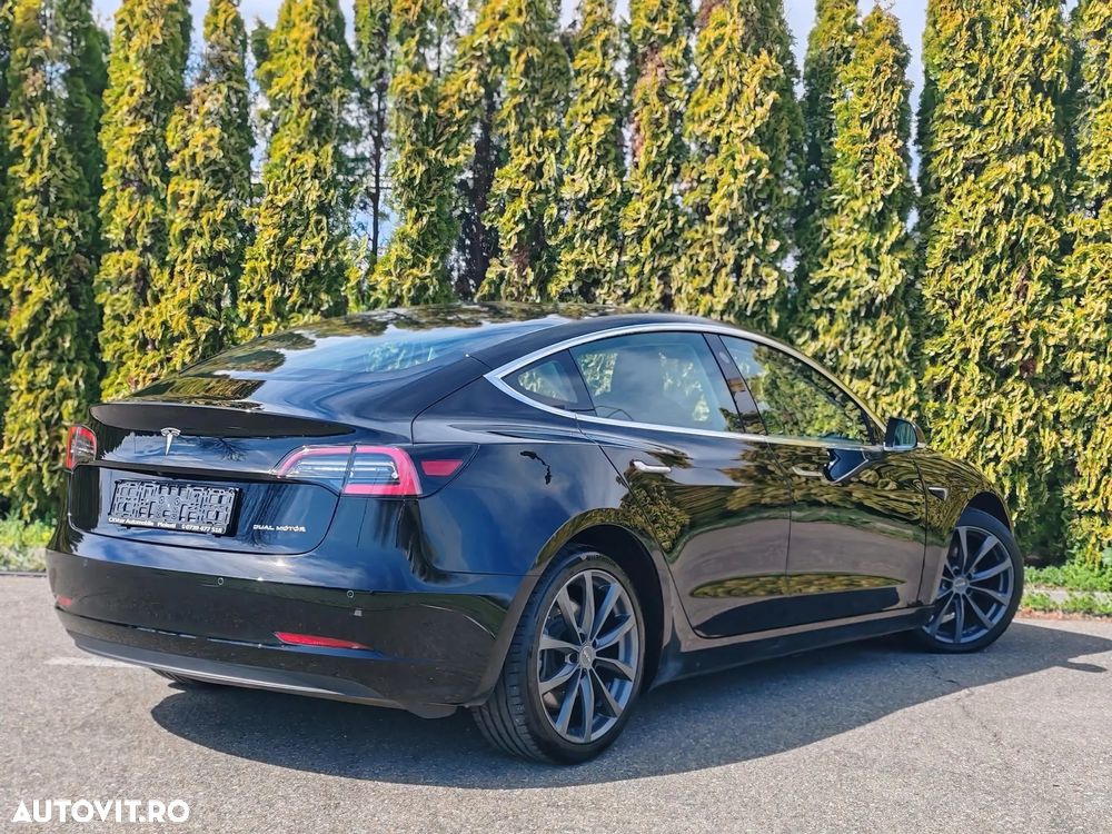Tesla Model 3 - 3