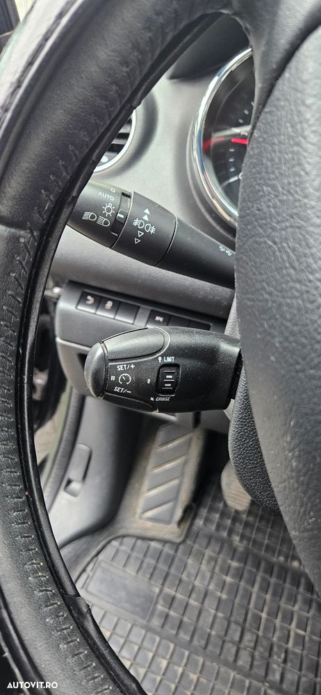 Peugeot 5008 2.0 HDI FAP Active - 8