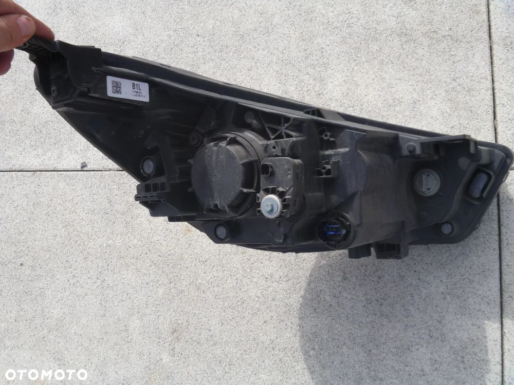 KIA RIO IV LAMPA PRZEDNIA LEWA ZWYKŁA IGŁA ORYGINAŁ 92101 H8 EUROPA - 4
