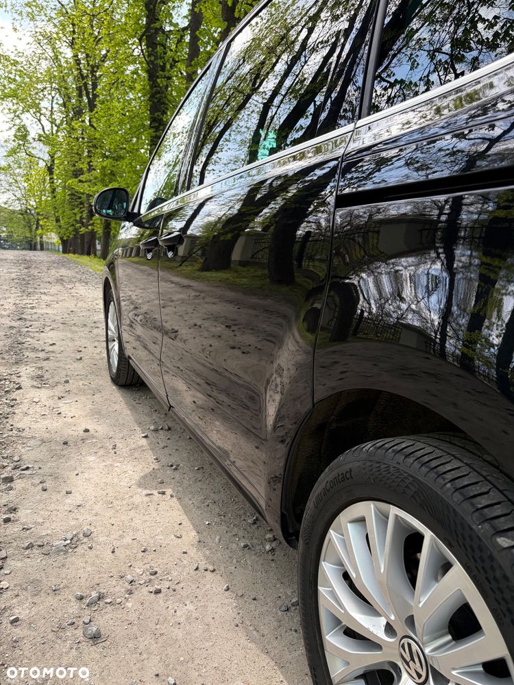 Volkswagen Sharan 2.0 TDI DSG BlueMotion Technology Highline - 23