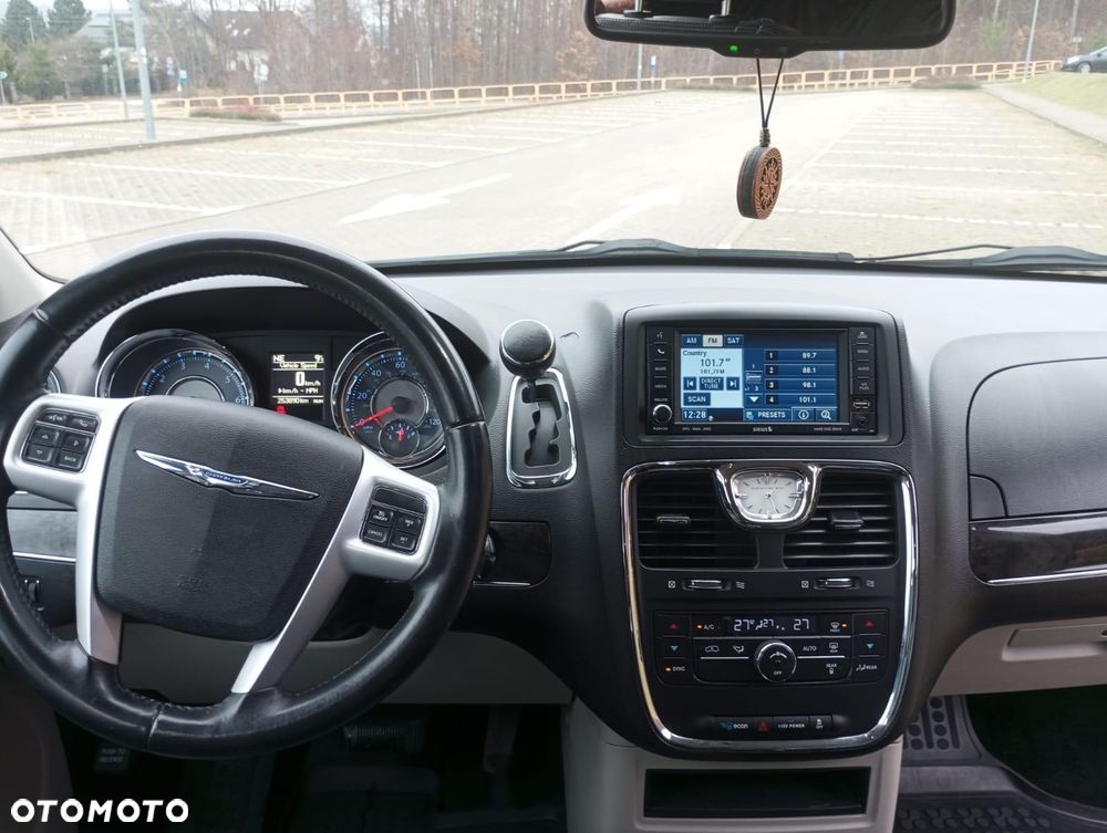 Chrysler Town & Country 3.6 Limited - 4