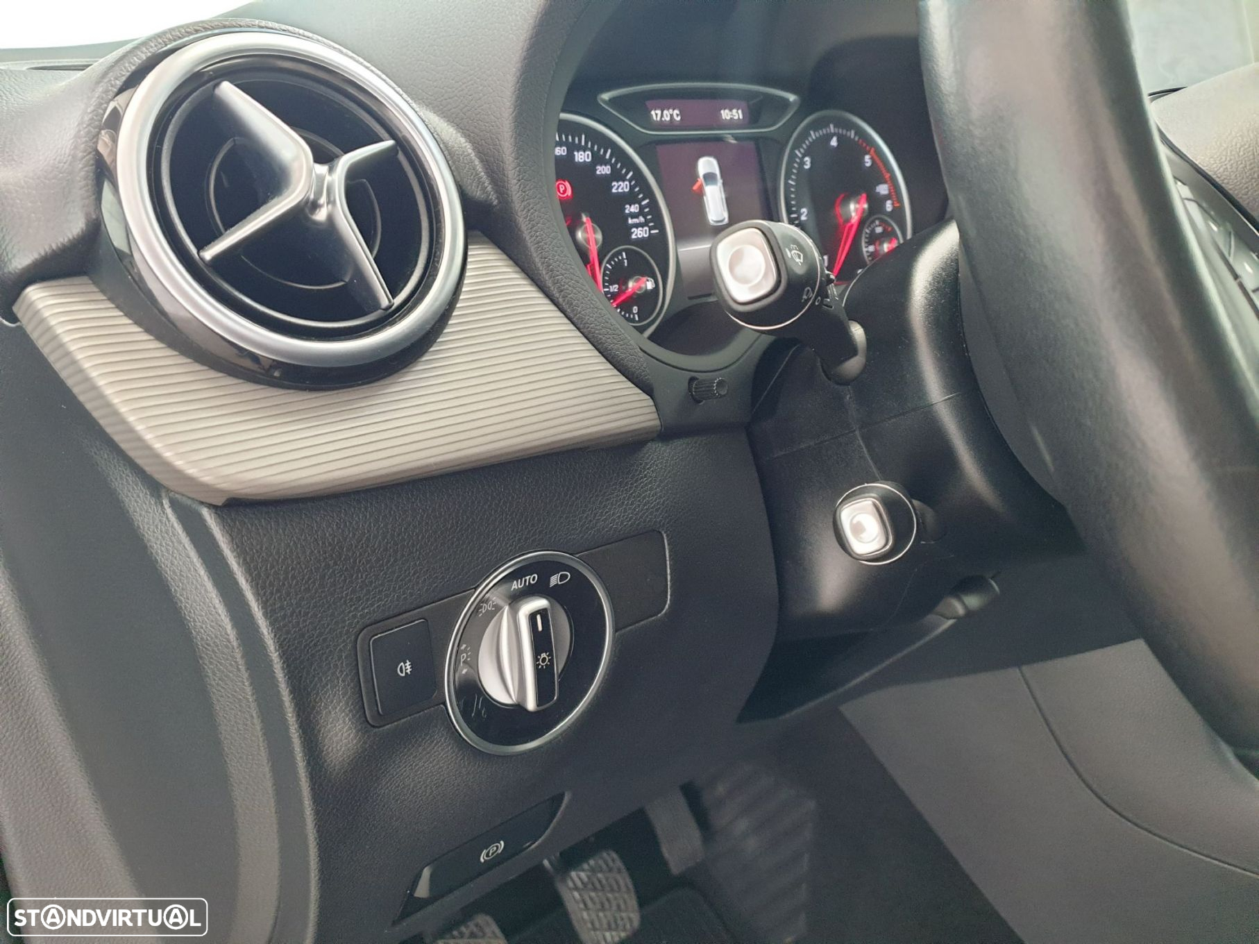 Mercedes-Benz B 180 d Urban - 18