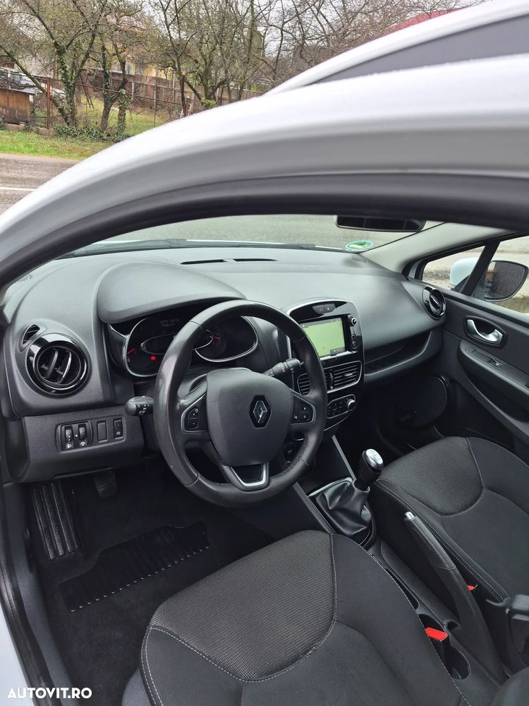 Renault Clio TCe 90 INTENS - 14