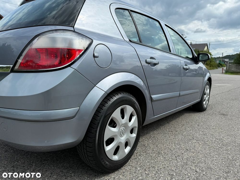 Opel Astra III 1.4 Essentia - 17
